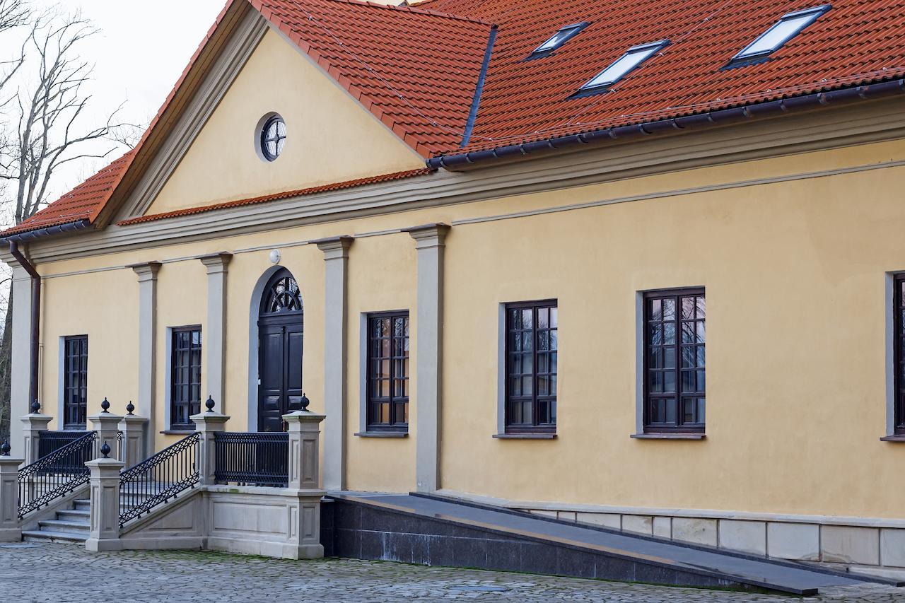 Palace Hotel Nyasvizh Exterior photo